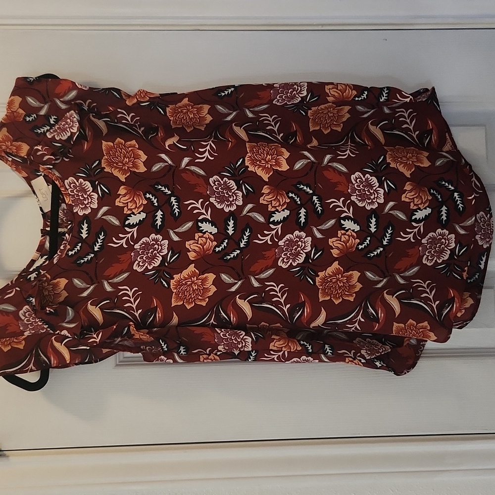 Assortment Of ANN TAYLOR AND LOFT Tunic tops - Picture 6 of 9
